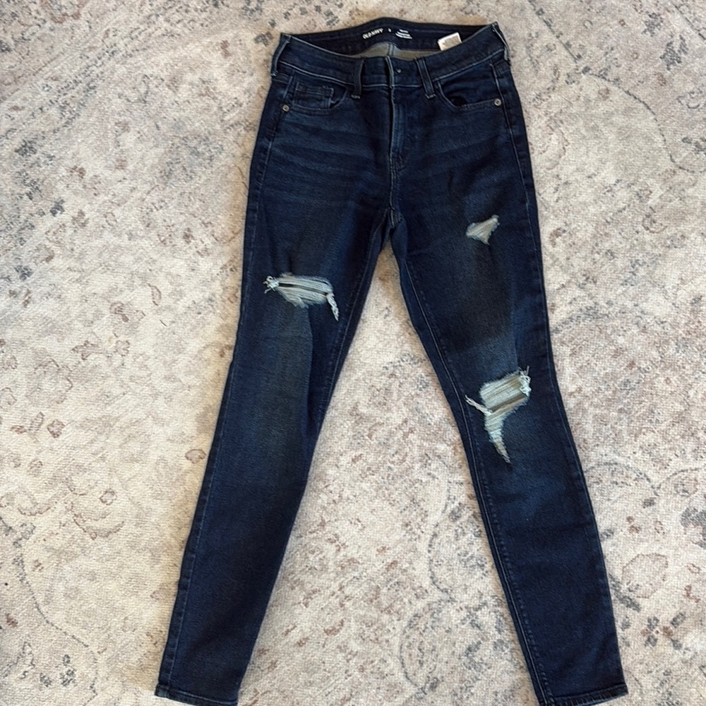 Old Navy Distressed Women's Jeans